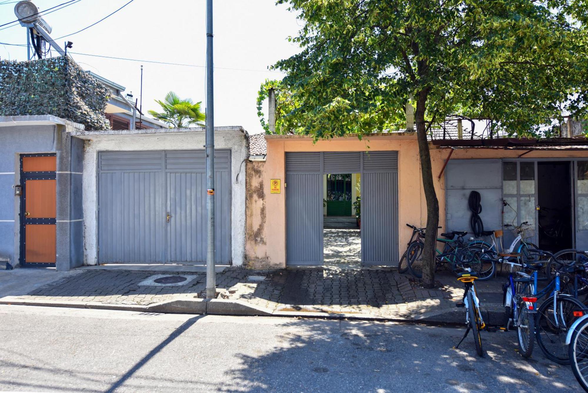 Fran'S Traditional House Shkoder Bagian luar foto
